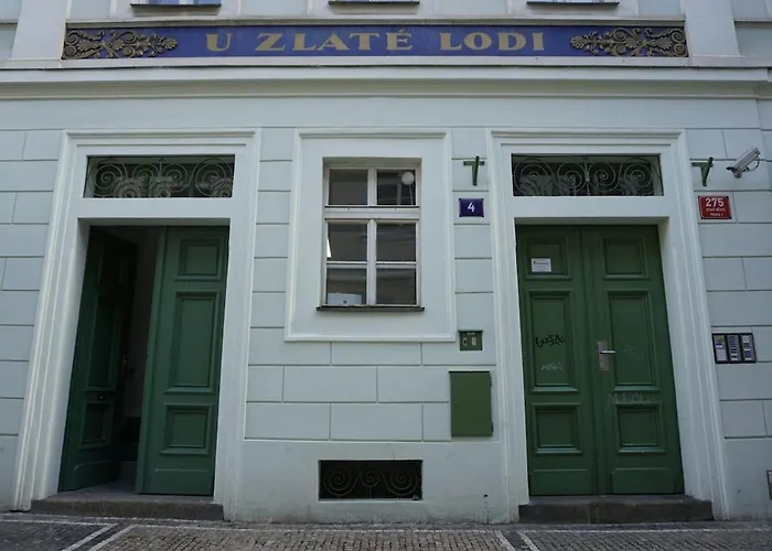 شقة Two Floor Flat By Charles Bridge براغ