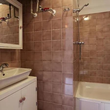 Two Floor Flat By Charles Bridge 布拉格